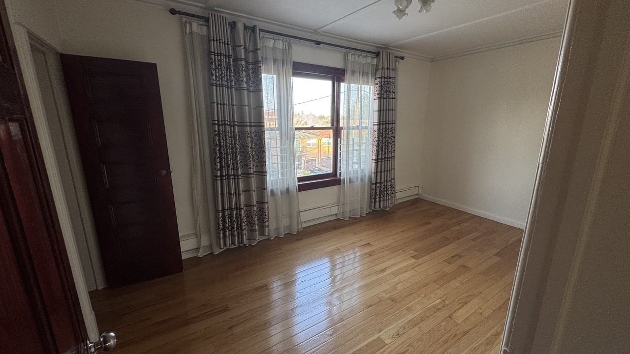 40-14 203rd Street #3FL - Photo 3 of 14