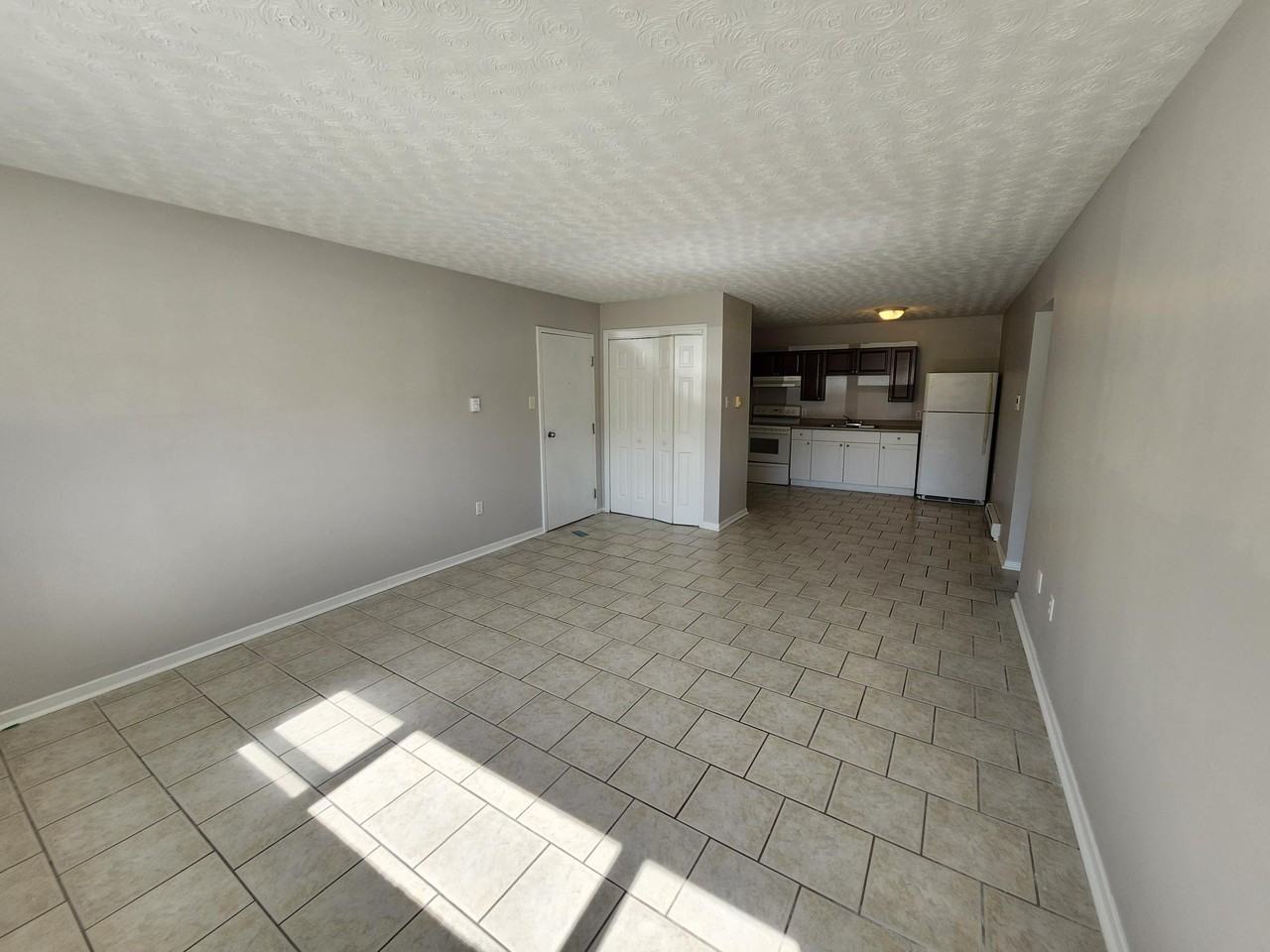 2 Arena Lane #1 - Photo 4 of 12