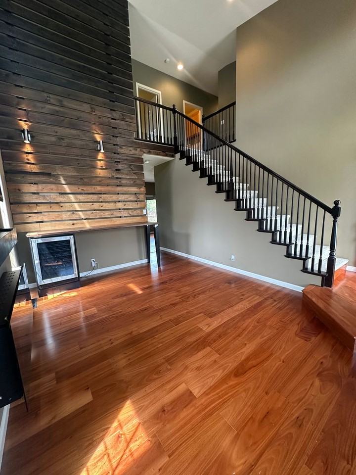 615 Strech Ln - Photo 3 of 37