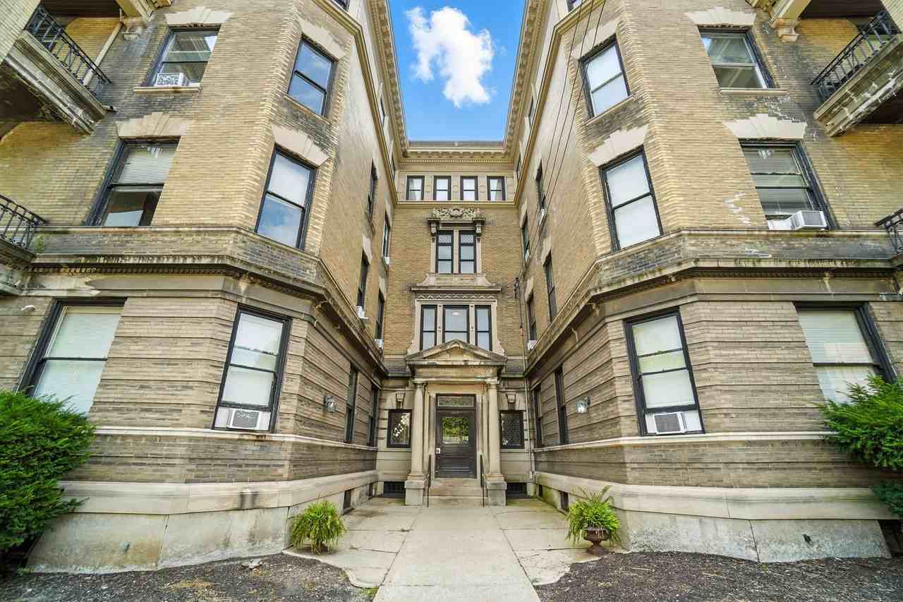 The Delmoor - Photo 4 of 10