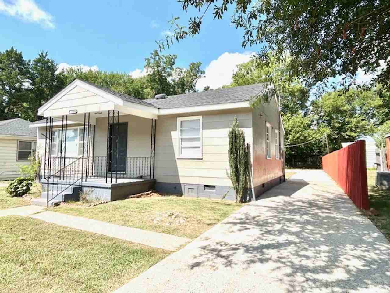 3804 Penny St Sw - Photo 2 of 15