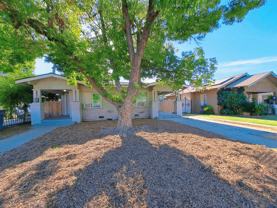956-958 N Farris - Photo 1 of 1