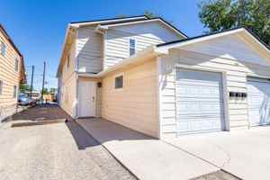 featured image of 1240 Bunting Ave