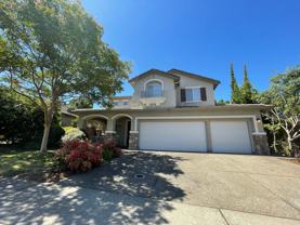 1093 Huntly Dr - Photo 1 of 1