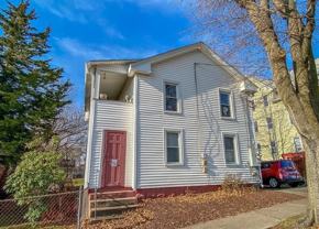 168 Curtis St Apt 1st - Photo 1 of 1