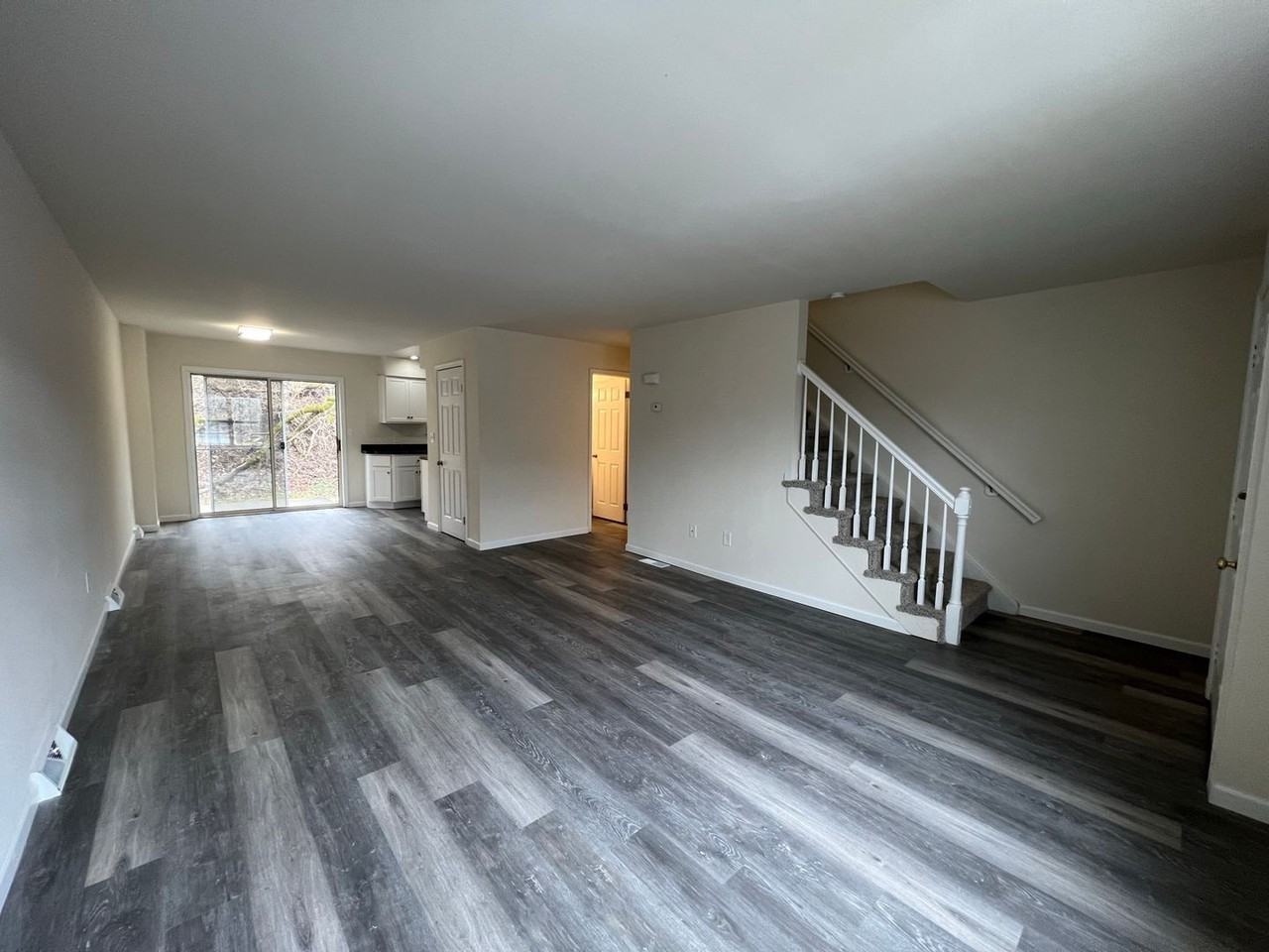 318 Old Forge Dr - Photo 2 of 14
