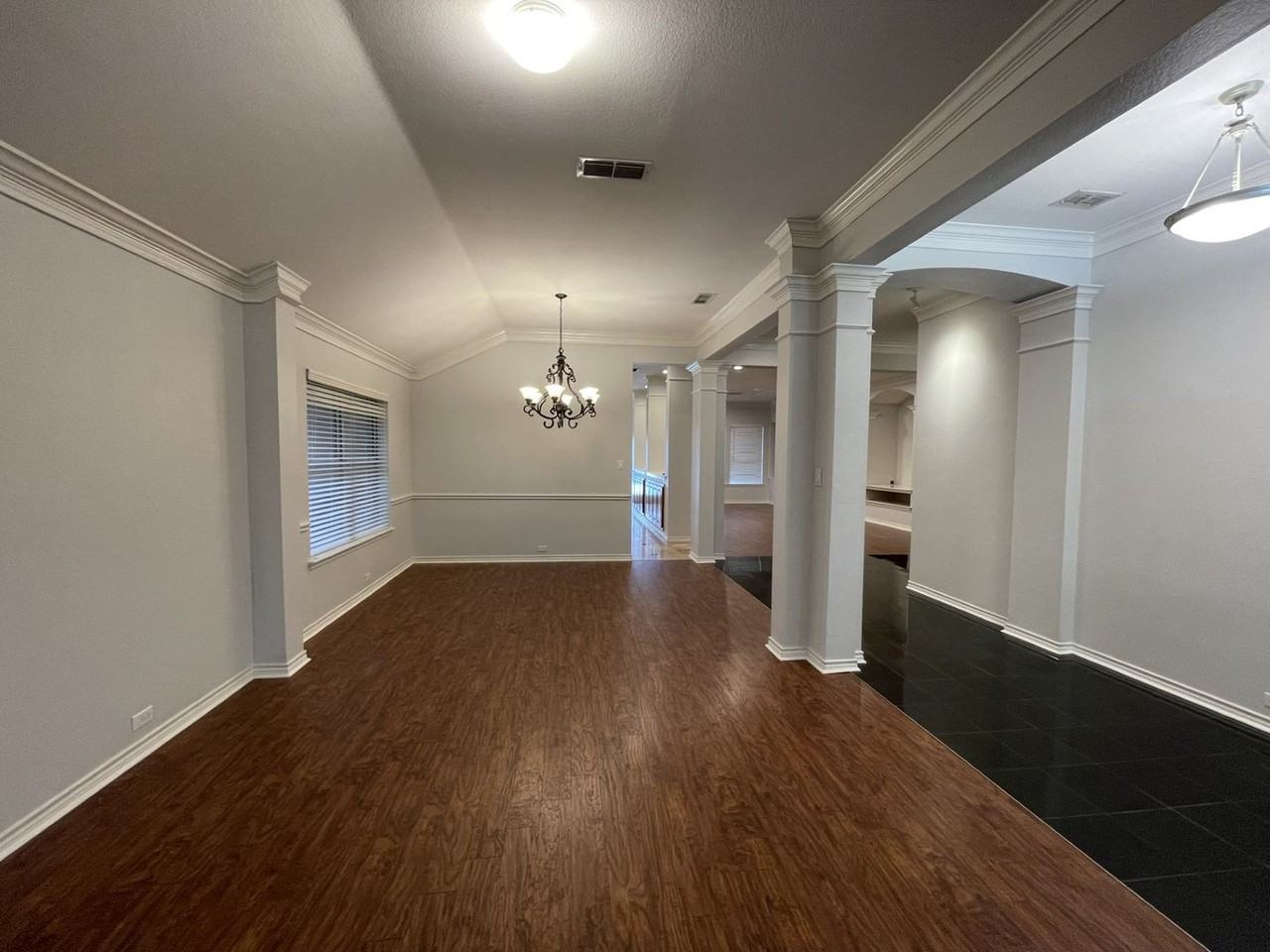 2310 Laura Elizabeth Trl - Photo 2 of 17