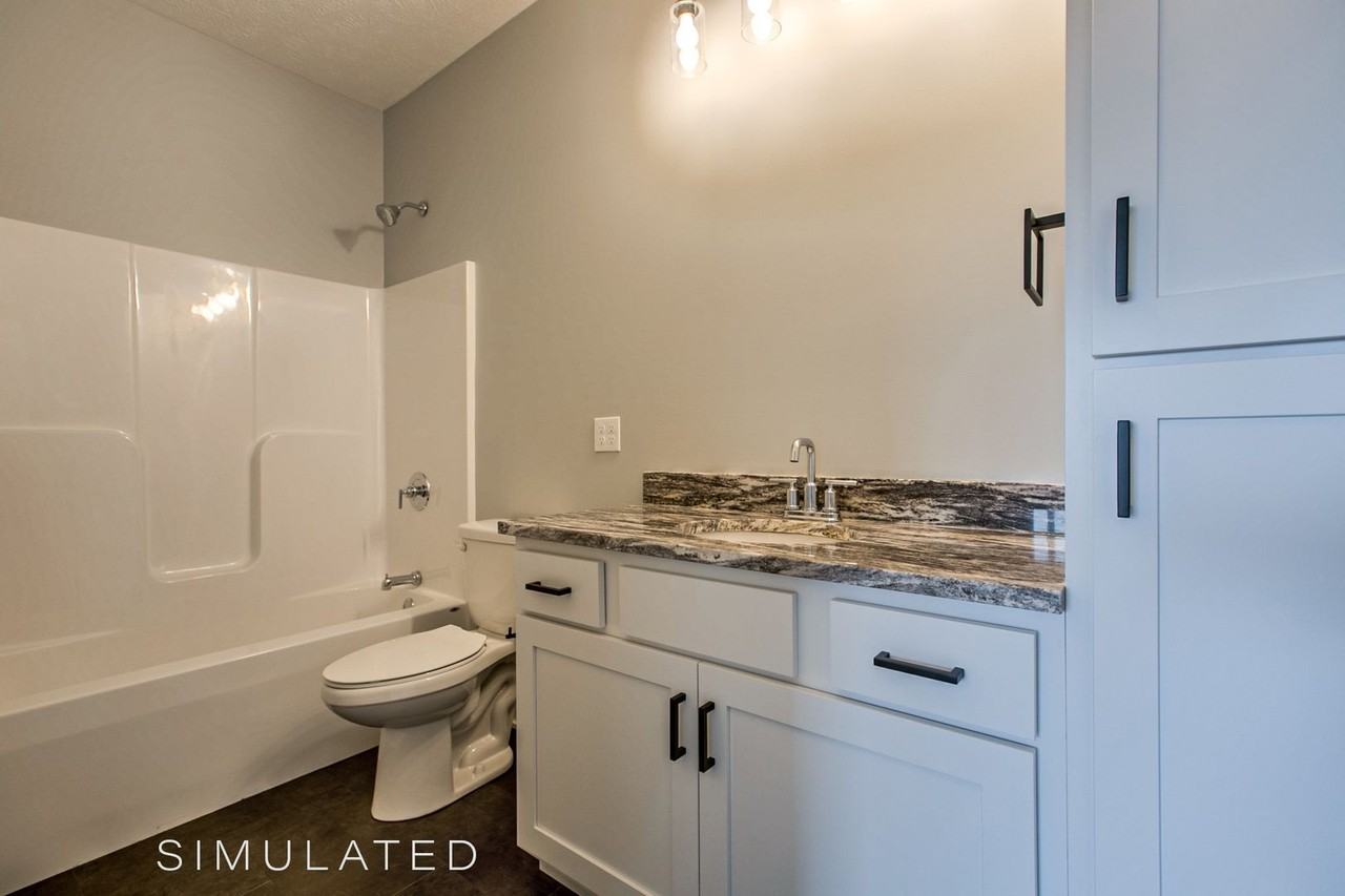 8100 Nathan Ct - Photo 7 of 11