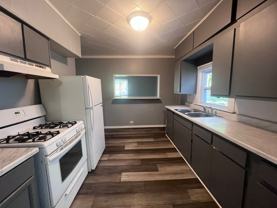 621 Livingston Ave Ne - Photo 1 of 1