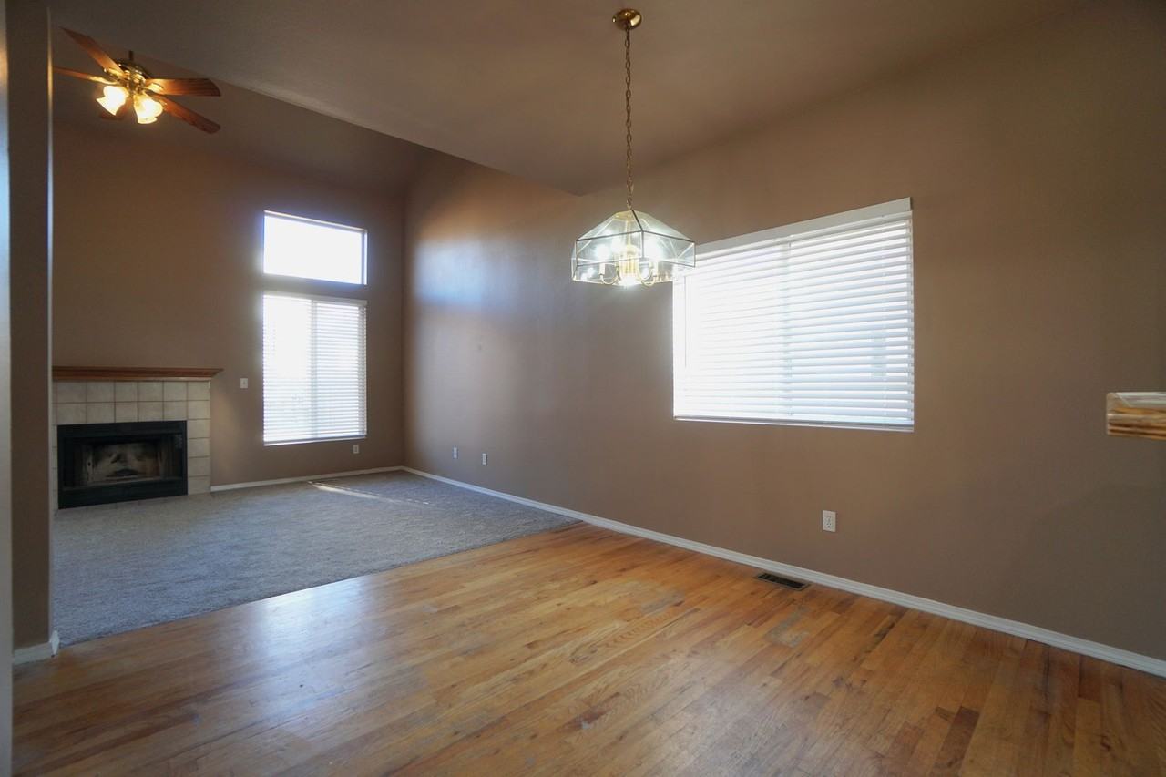 3411 Macgregor Dr - Photo 3 of 30