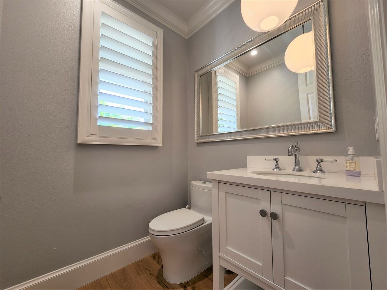 903 Ramona St - Photo 6 of 35