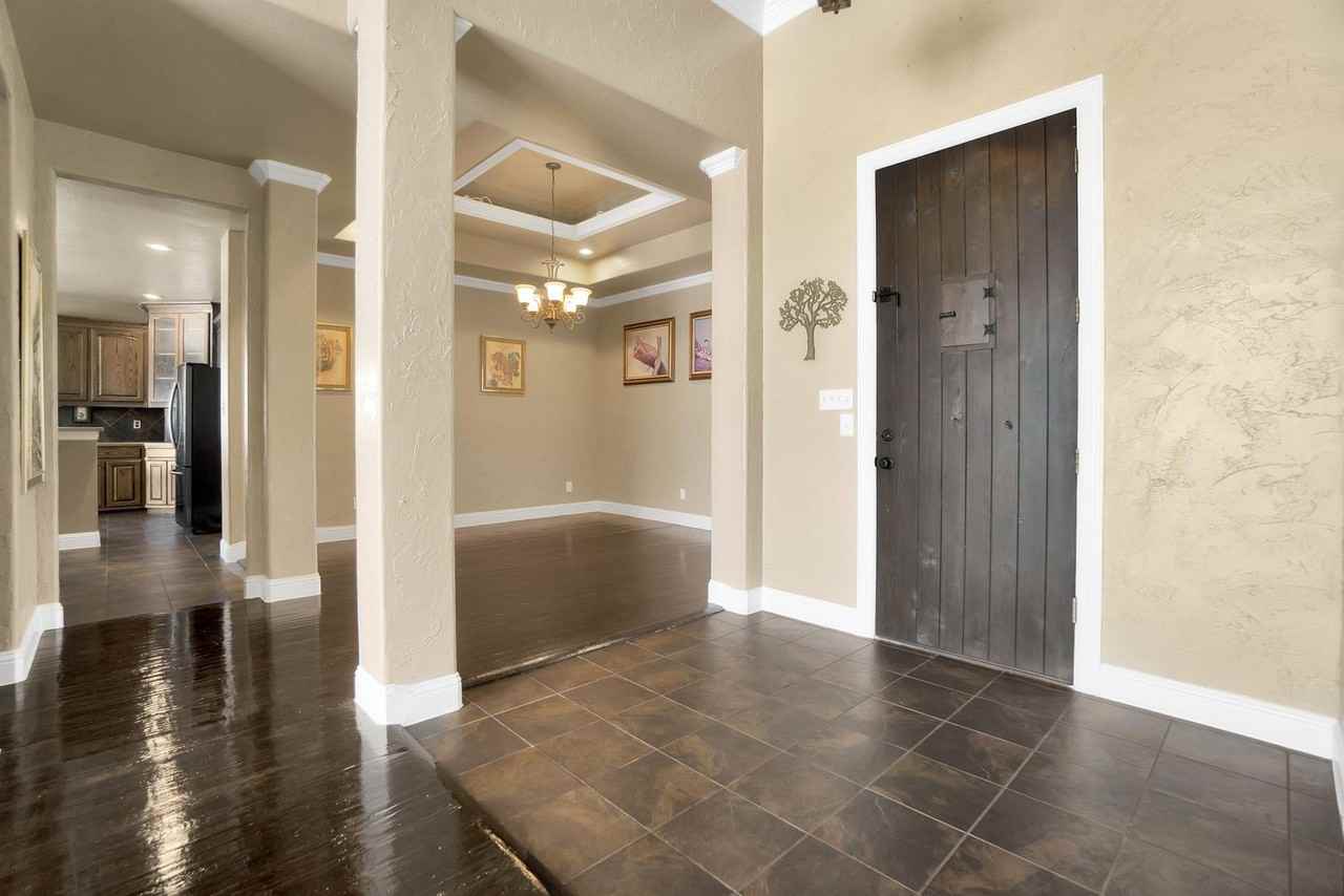 8176 County Road 2419 - Photo 3 of 27