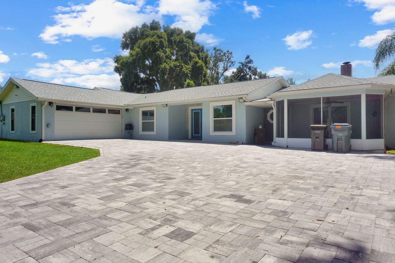 222 Citrus Dr - Photo 2 of 18