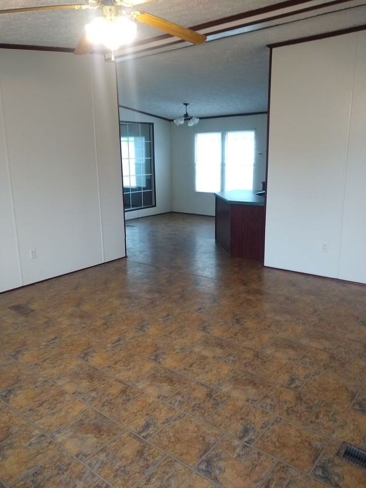 53 Harnage Rd - Photo 3 of 9