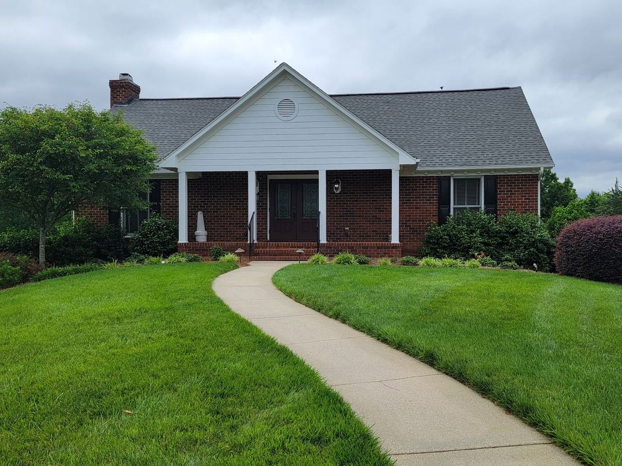 5010 Marigold Way - Photo 3 of 18