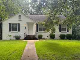 featured image of 3143 Gilmer Ave