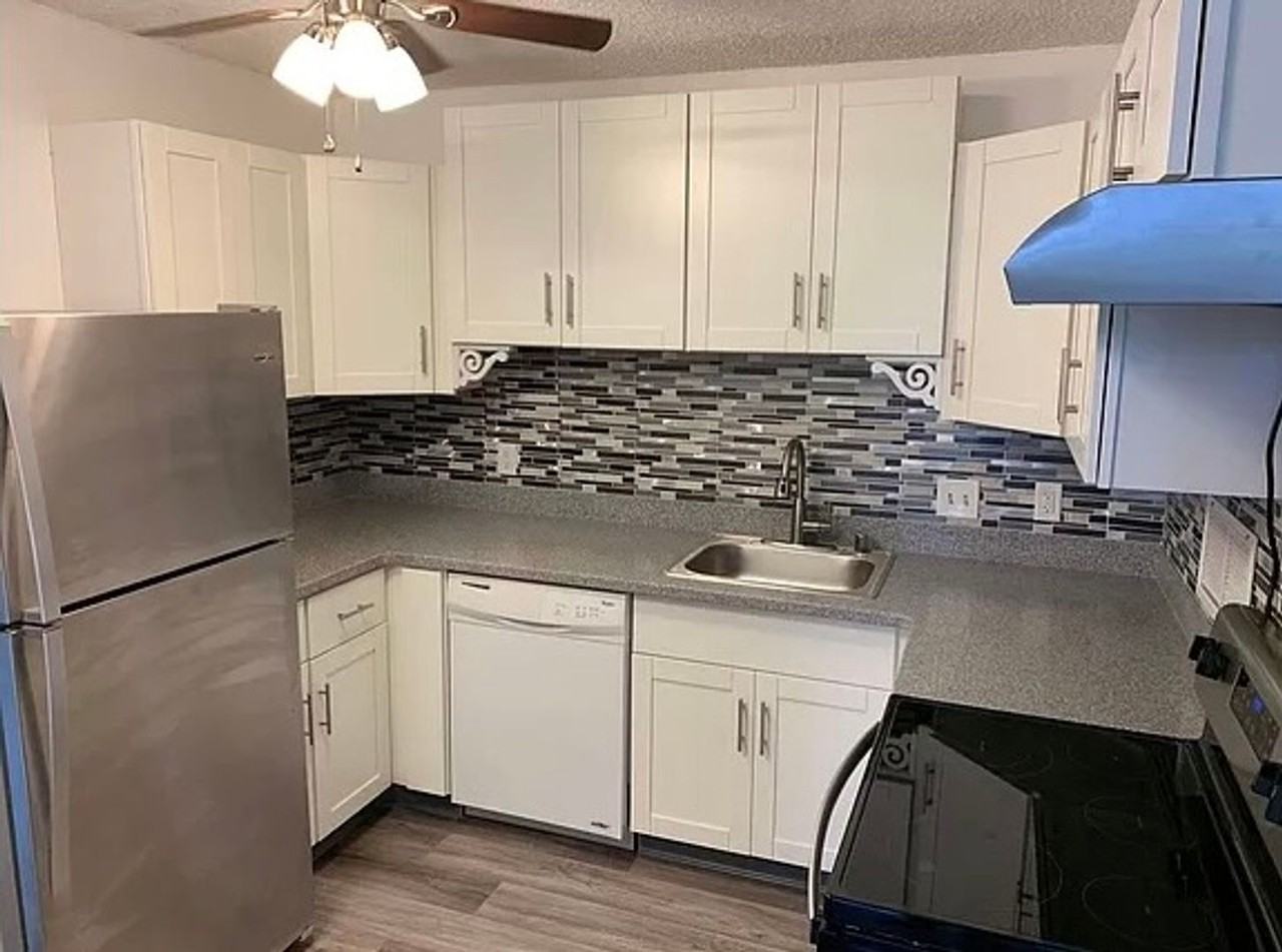 1600 Wilikina Dr #C506 - Photo 3 of 18