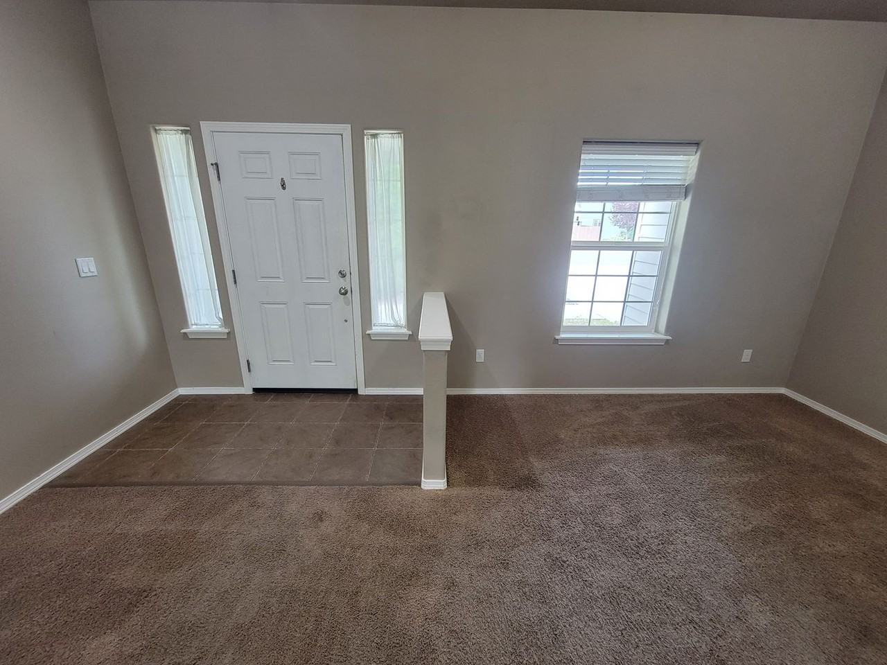 1490 Crab Apple Cir - Photo 3 of 18