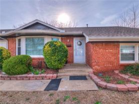 6226 N Vermont Ave - Photo 1 of 1
