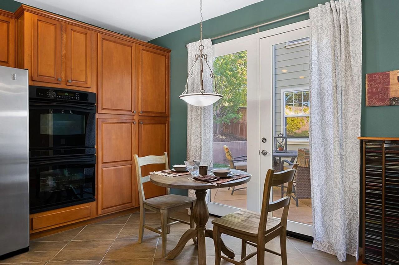 477 Hawk Canyon Ct - Photo 3 of 26