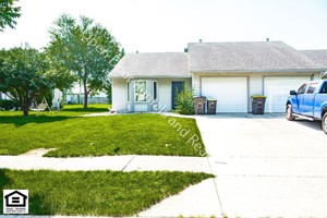 featured image of 1420/1422 Flagstone