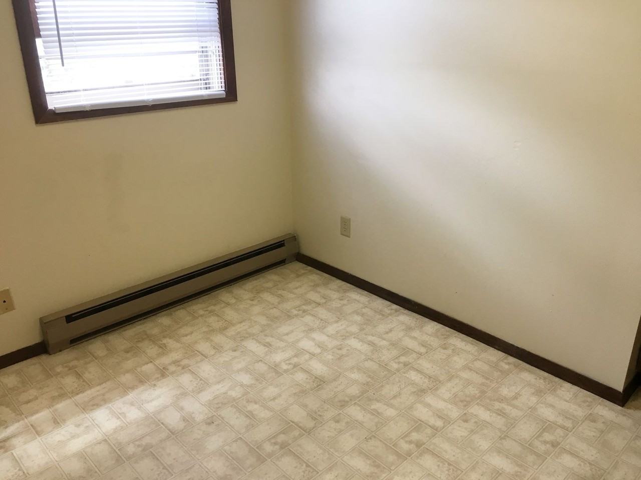 617 N 3rd Ave - Photo 5 of 14