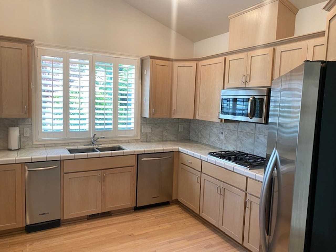 3631 Fieldbrook Ave - Photo 3 of 21