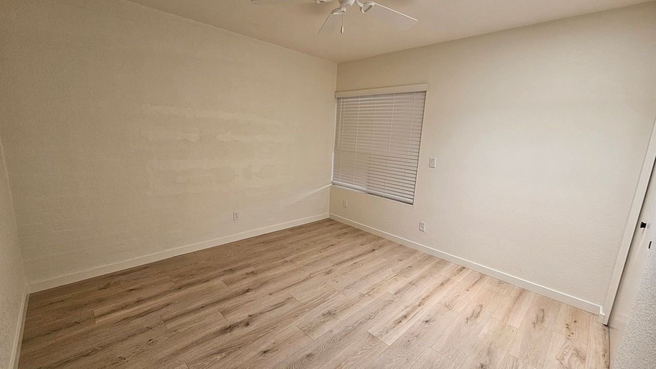 2525 E Prince Rd #49 - Photo 6 of 14