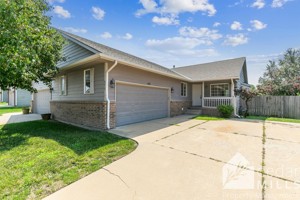 featured image of 2 Ironhorse 2 Co-Tenancy