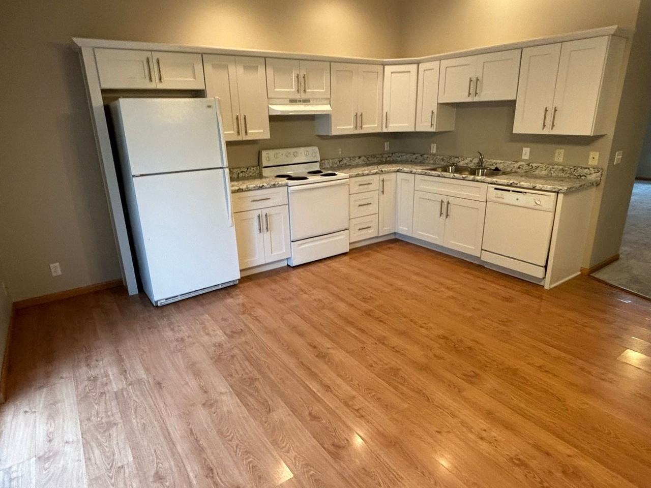 1024 Donnie Ct - Photo 2 of 10