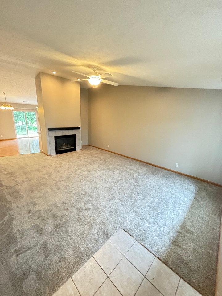 1024 Donnie Ct - Photo 3 of 10