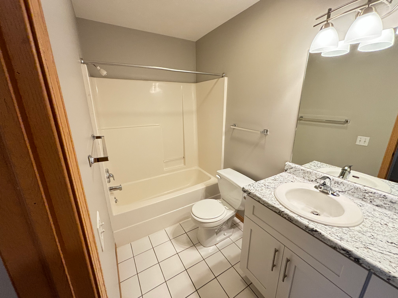 1024 Donnie Ct - Photo 4 of 10