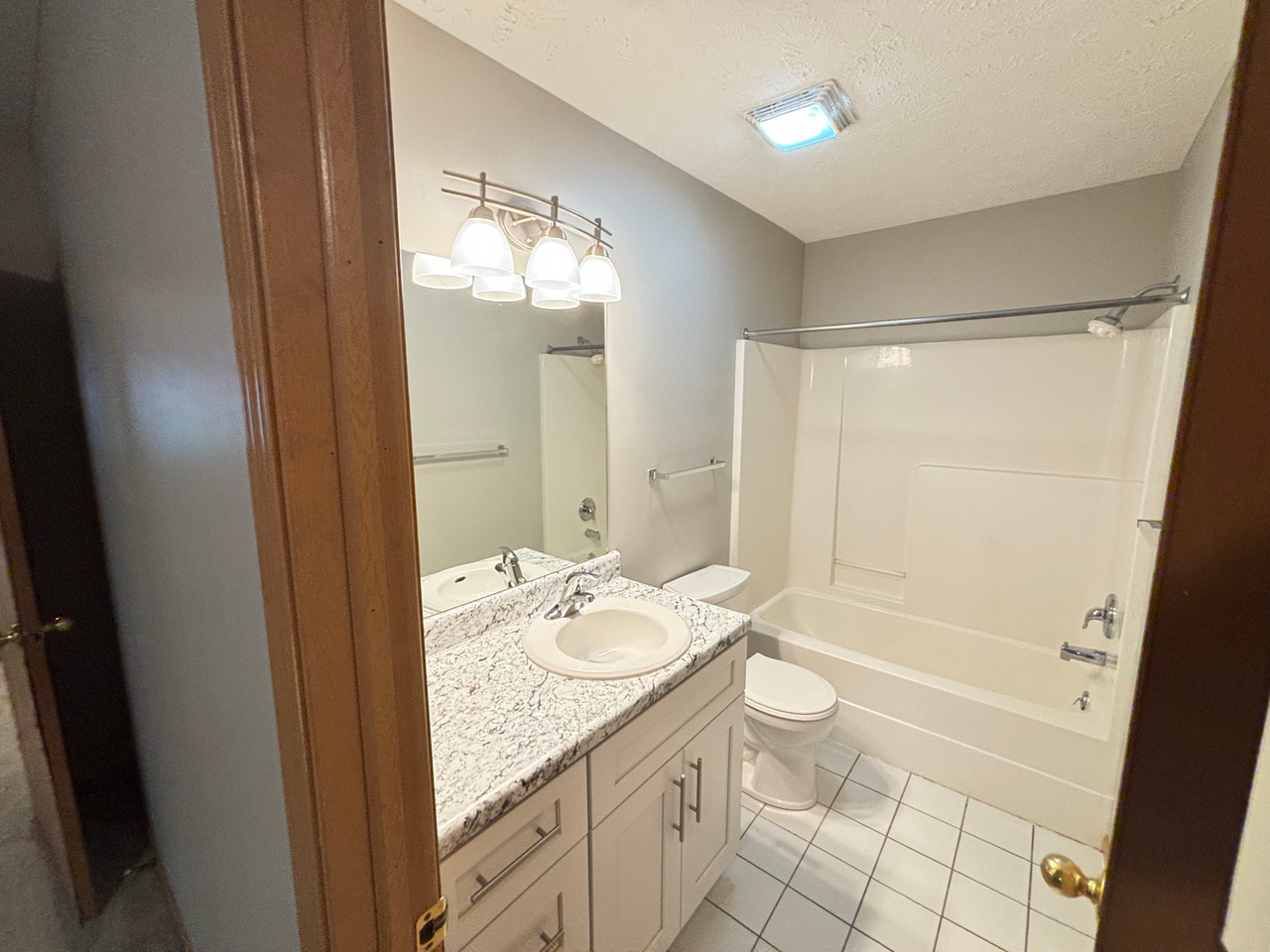 1024 Donnie Ct - Photo 5 of 10