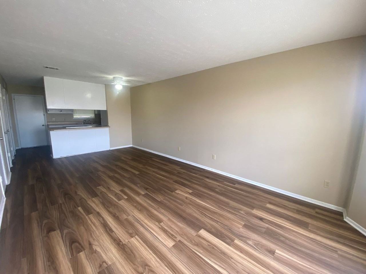 289 Sukoshi Dr - Photo 3 of 10
