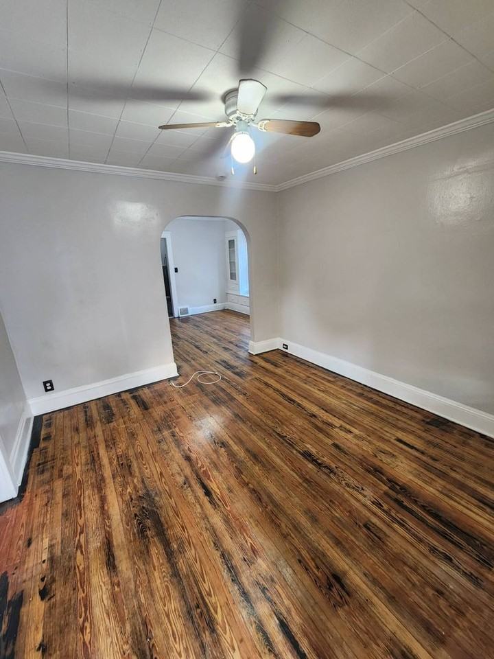 2231 W 104th St - Photo 3 of 27