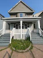 featured image of 611 E 6th St
