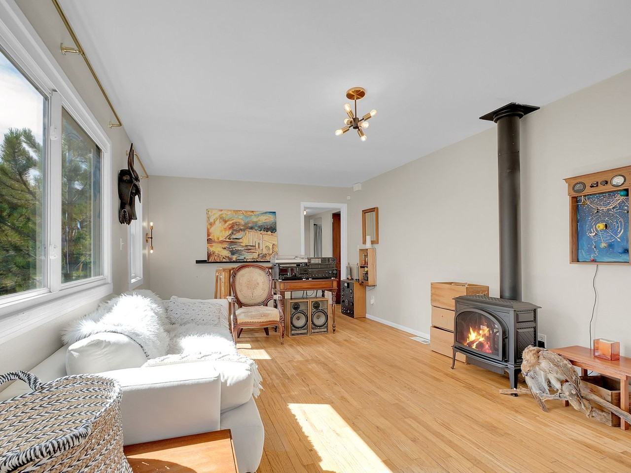 660 West Spruce Street - Photo 2 of 28