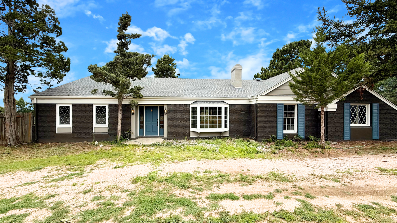 5330 Miranda Rd - Photo 3 of 38