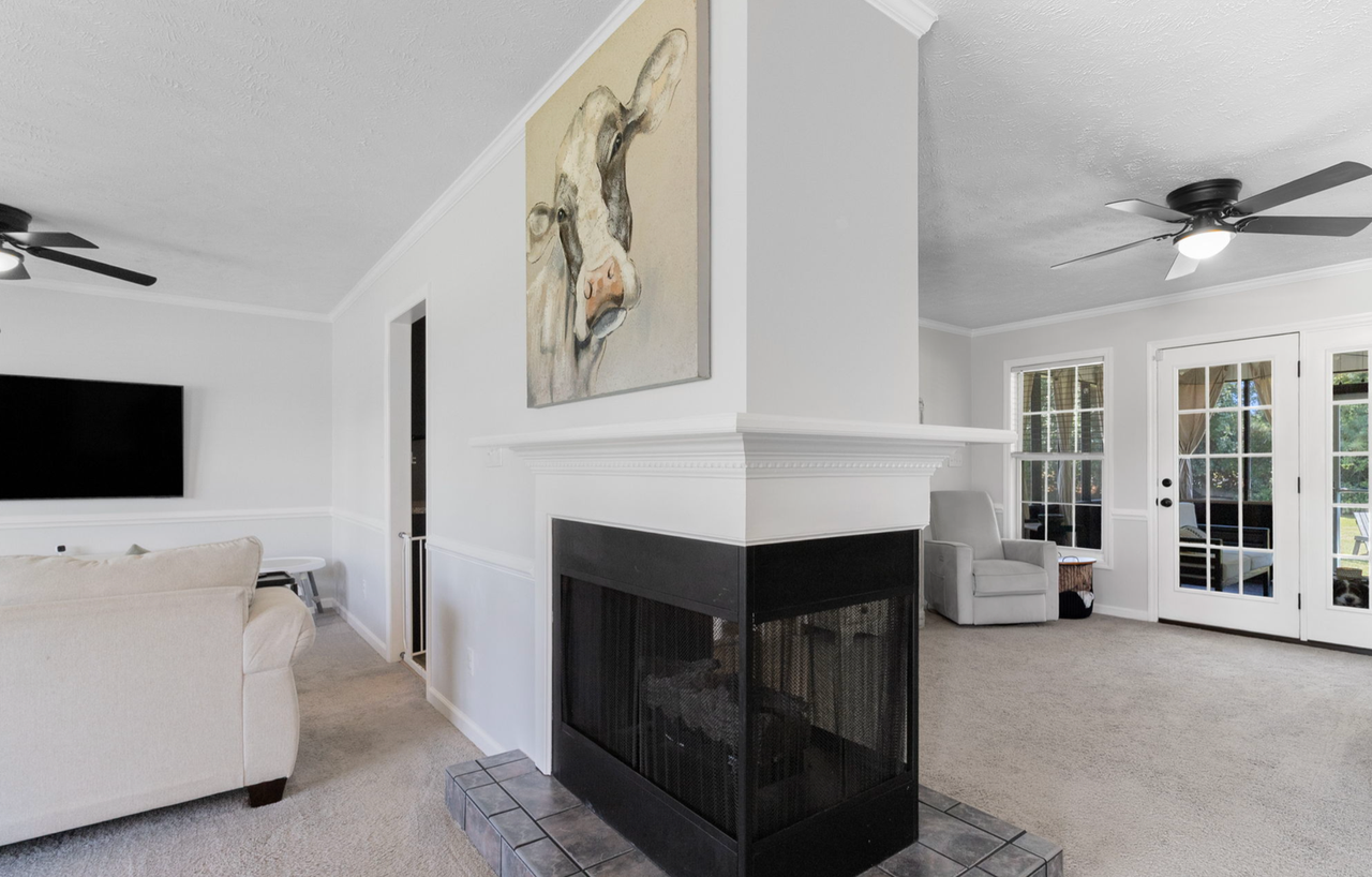 4531 Mobius Rd - Photo 7 of 32