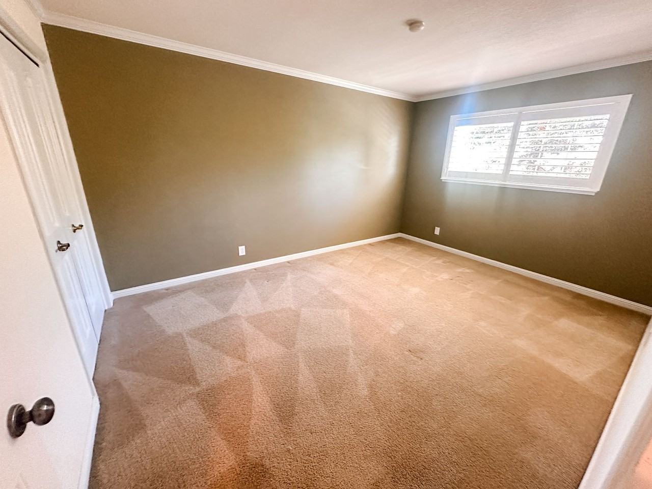 870 Saturn Way - Photo 6 of 18