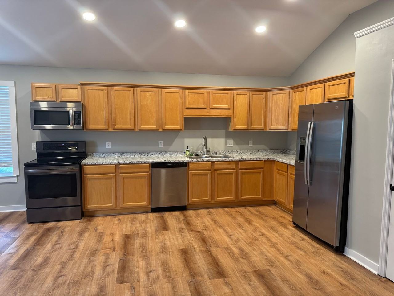 2173 Spring Hill Circle - Photo 3 of 26