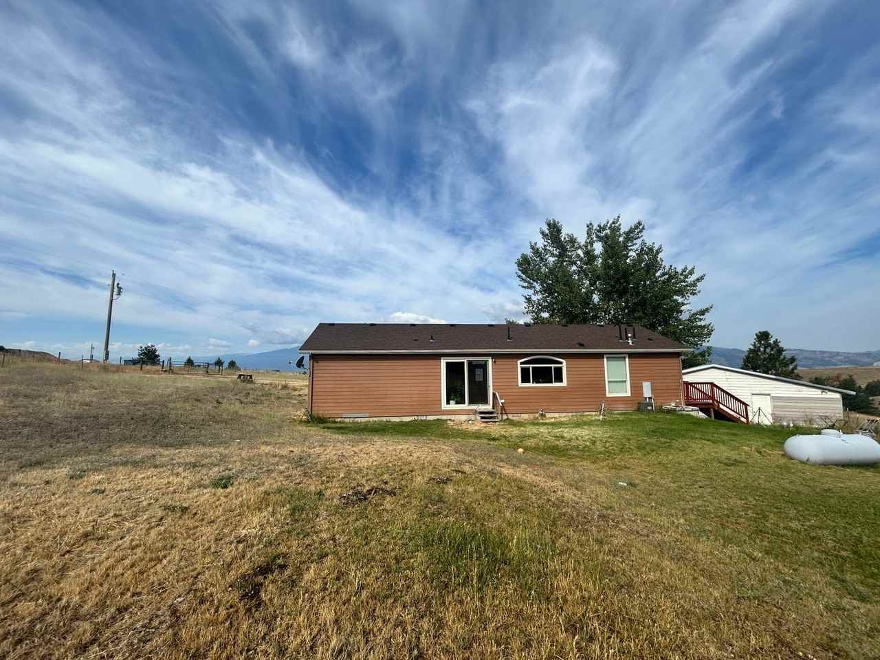 5418 Sapphire Ridge Rd - Photo 2 of 36