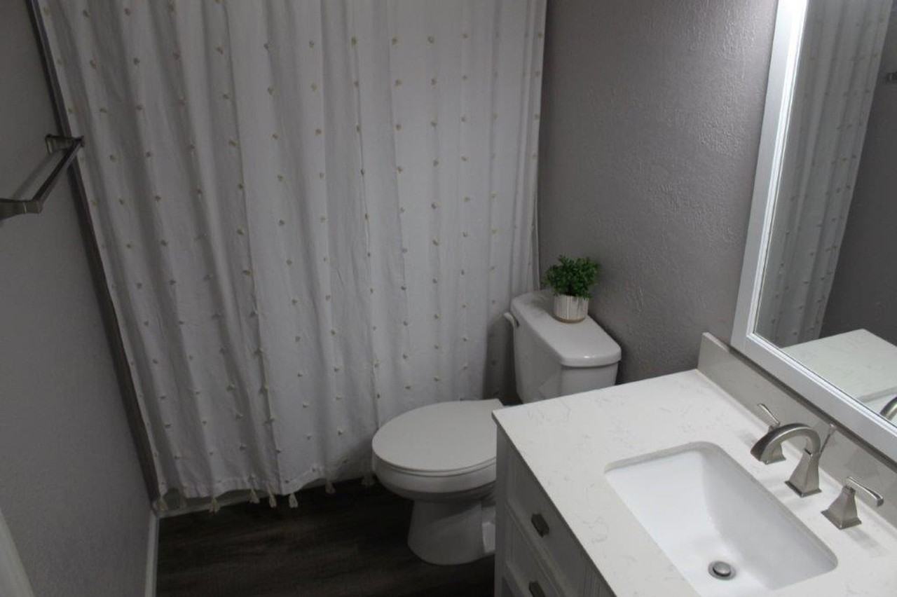 1401 Bagby Avenue - Photo 6 of 14