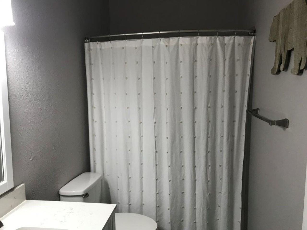 1401 Bagby Avenue - Photo 7 of 14