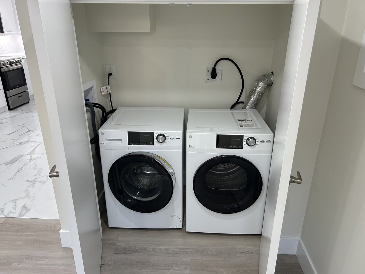 42 Cannes Avenue - Photo 3 of 14