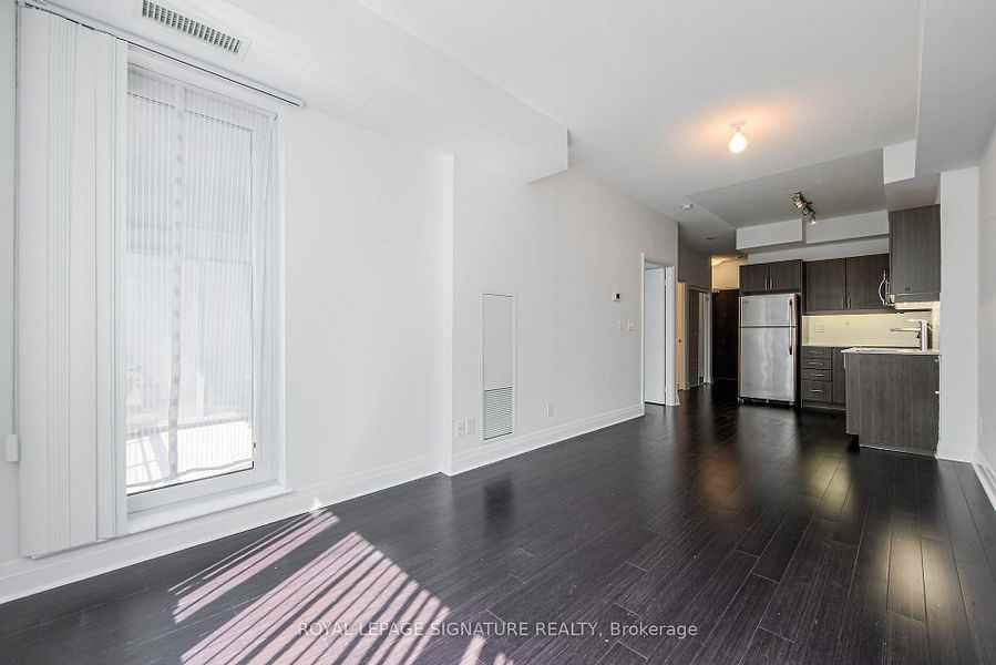 17 Kenaston Gardens #212 - Photo 3 of 12