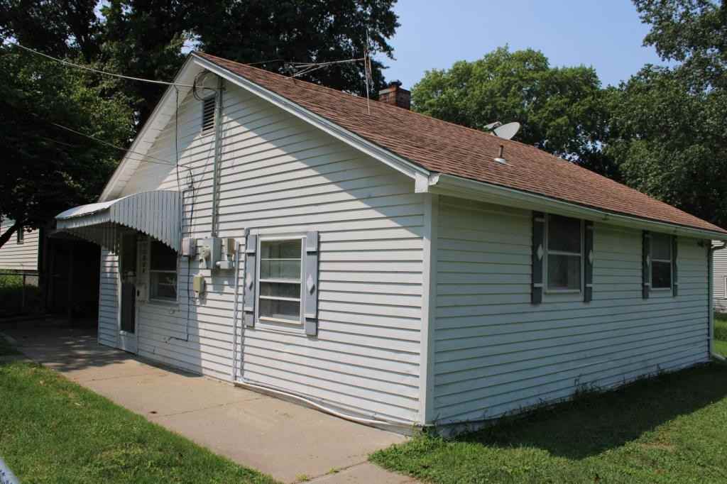 11804 E 37th St S - Photo 2 of 12