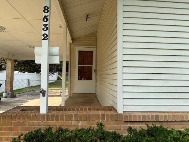 8532 Pepperdine Dr - Photo 2 of 24