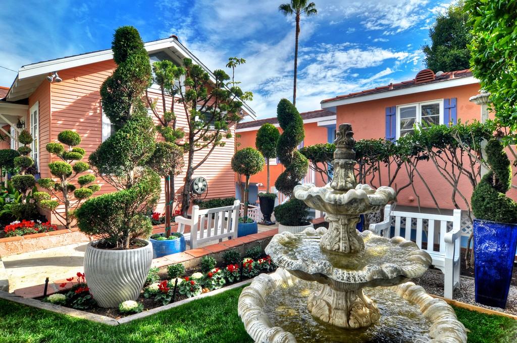 The Villas of Laguna Beach - Photo 2 of 16