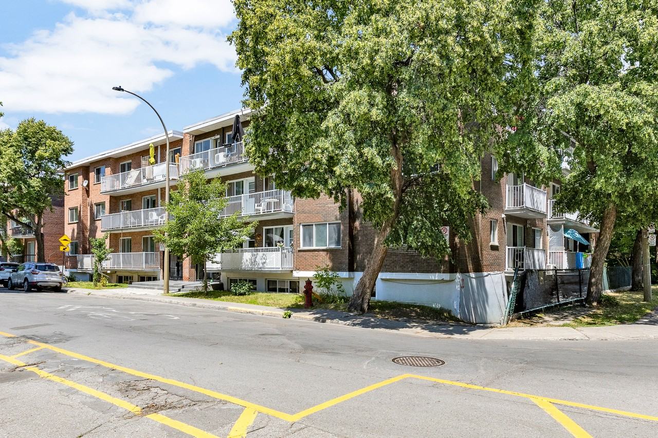 5205 1er Ave - Photo 2 of 43